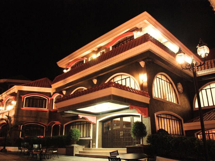 Iriga Plaza Hotel Kültér fotó